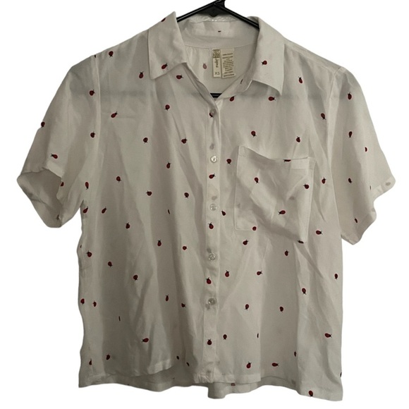 Japna ladybug print button down short sleeve rayon shirt size XS - Picture 1 of 5
